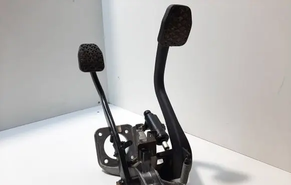 BMW 3 E46 Pedal assembly 35112229128