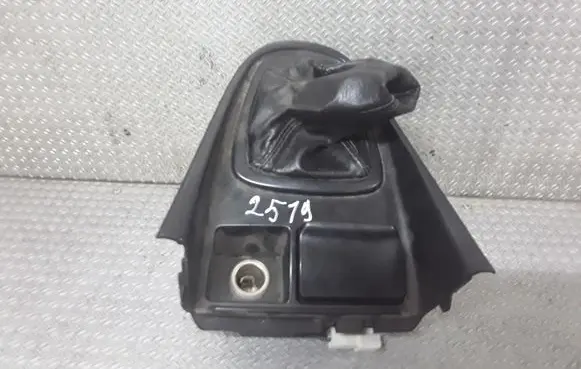 Hyundai Matrix Gear shifter surround trim plastic
