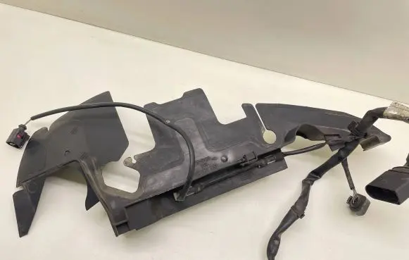 Radiator support slam panel bracket
