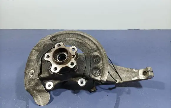 Audi A4 S4 B7 8E 8H Front wheel hub spindle knuckle 6884379