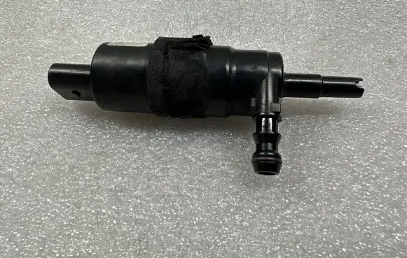 Audi A4 S4 B8 8K Headlight washer pump 3B7955681