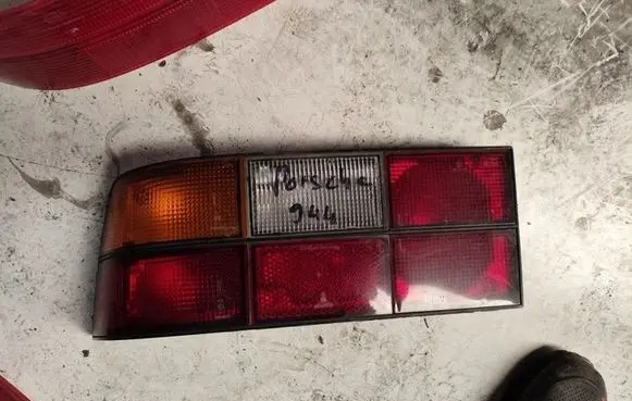 Porsche 944 Rear/tail lights set 132453324234
