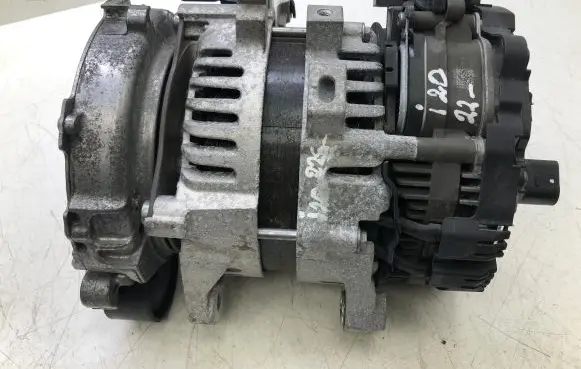 Hyundai i20 (BC3 BI3) Generator/alternator 363000700 2528107480