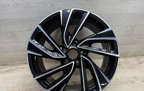 Volkswagen Golf VIII R19 alloy rim 5H0601025R