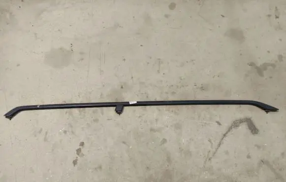 Volkswagen PASSAT B4 Roof bar rail 
