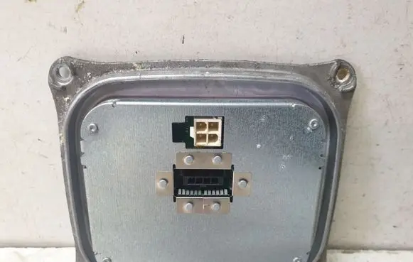 BMW 3 E92 E93 Xenon control unit/module 1307329153