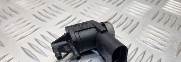 Volkswagen Golf VI Turbo solenoid valve 1K0906283A