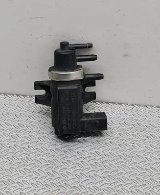 Volkswagen Touareg I Turbo solenoid valve 1J0906627C 04T351 72290303