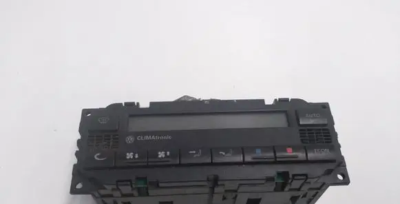 Volkswagen PASSAT B5.5 Climate control unit 3B1907044H