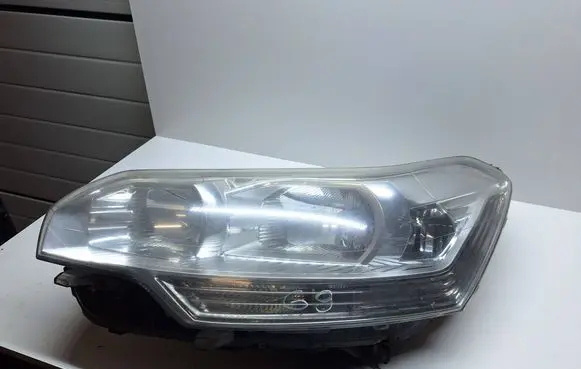 Citroen C5 Headlight/headlamp 89901888 89902486 9684845580