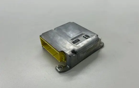 Toyota Prius (XW20) Airbag control unit/module 8917047390