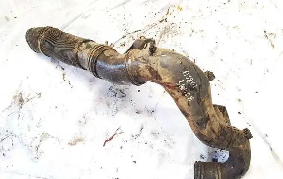 Skoda Octavia Mk1 (1U) Air intake hose/pipe px0646037