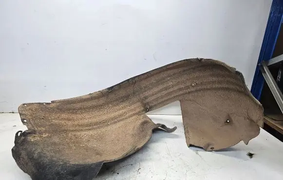 Audi TT Mk1 Front arch 8J0821172AOK