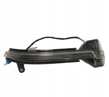 BMW 5 F10 F11 Mirror indicator light 7308536