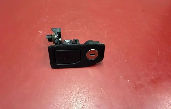 BMW X3 G45 Glove box opening button 300068369C
