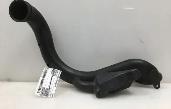 Nissan Note (E11) Air intake duct part 3981027959