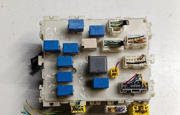 Suzuki SX4 S-Cross Fuse box set AA102667S4 AA102667 AA1000GXP