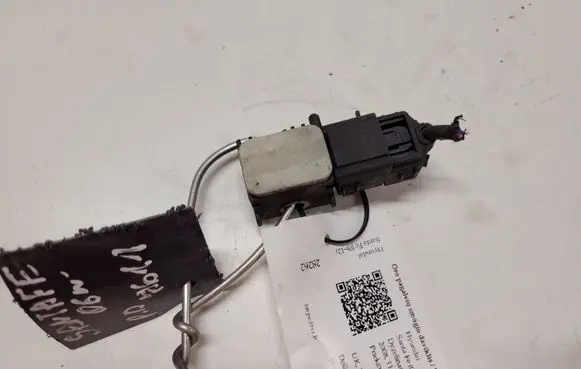 Hyundai Santa Fe Airbag deployment crash/impact sensor 959303L100