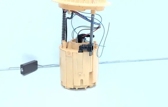 Mercedes-Benz ML W164 In-tank fuel pump A1644702094 A2C53240917