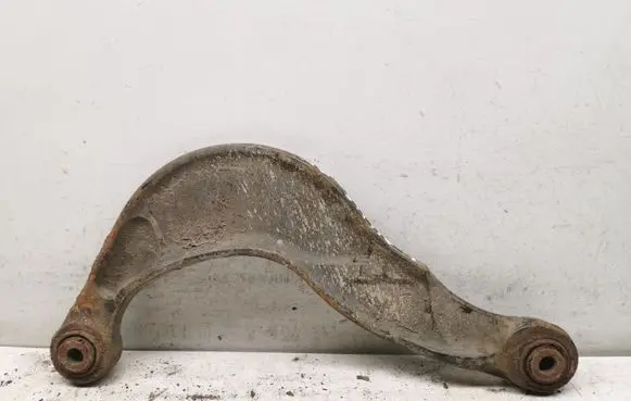 Volvo V70 Rear suspension control arm