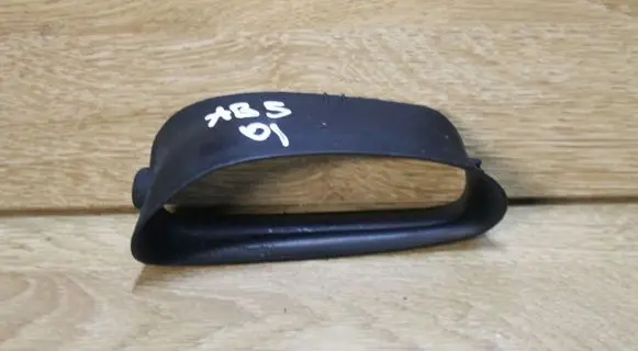 Audi A4 S4 B5 8D Front door handle cover 8D0867196