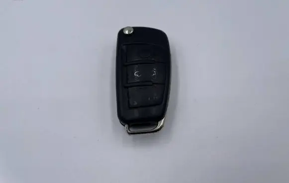 Audi A3 S3 8P Ignition key/card 8P0837220D