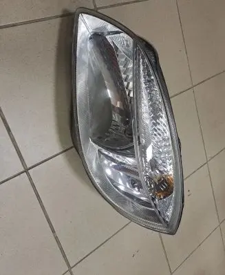 Skoda Fabia Mk2 (5J) Headlight/headlamp 5J1941015