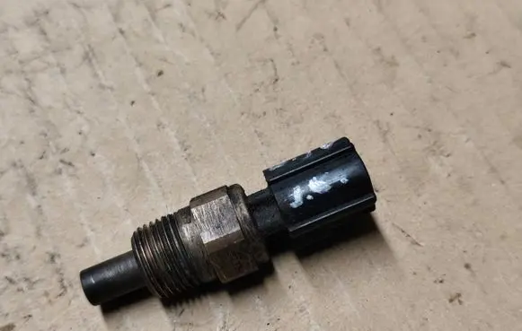 Coolant temperature sensor