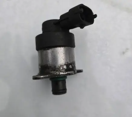 BMW 5 E60 E61 Fuel pressure sensor 0928400