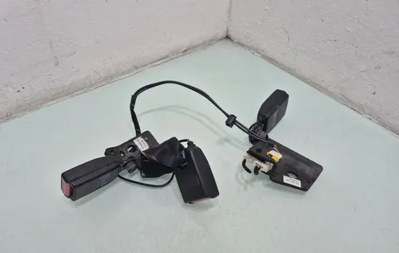 Citroen C4 I Rear seatbelt buckle CC628AA CC627AA