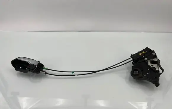 Toyota Prius (XW20) Front door lock 6927447010