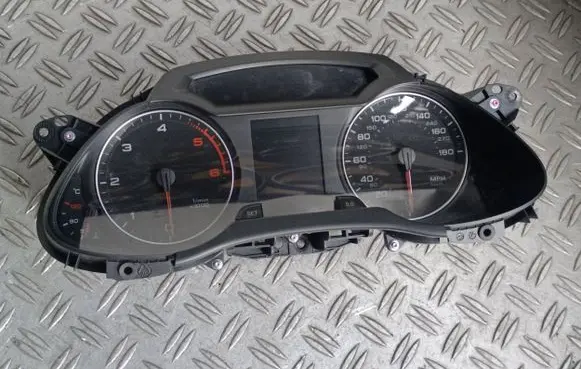 Audi A4 S4 B8 8K Speedometer (instrument cluster) 8K0920980N