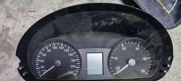 Mercedes-Benz Vito Viano W639 Speedometer (instrument cluster) A6394462121 71086106 102681004