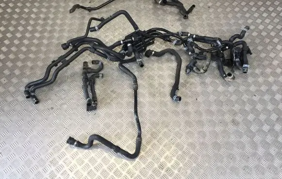 Audi A5 Sportback 8TA Engine coolant pipe/hose 9330592