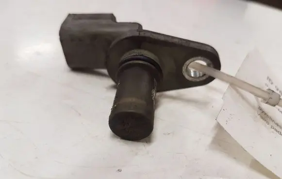 Ford C-MAX I Camshaft position sensor 5M5112K073AA