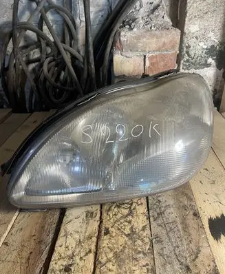 Mercedes-Benz S W220 Headlight/headlamp A2208200161