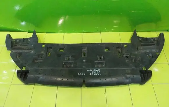 Peugeot 5008 Front bumper skid plate/under tray PRZOD
