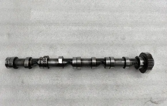 Volkswagen Caddy Camshaft 03L101B