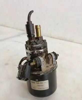 Audi A6 Allroad C5 Air suspension compressor 21900002 404380 B5100321130844416