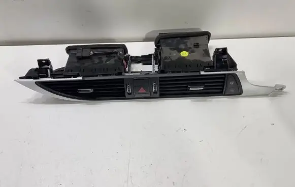 Audi A6 S6 C7 4G Dash center air vent grill 4G2820951
