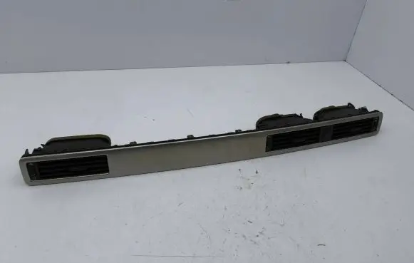Volvo V70 Dash center air vent grill 30643315