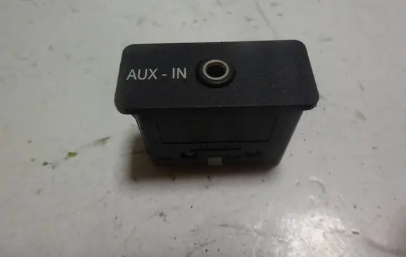 BMW X1 E84 AUX in-socket connector 9241330