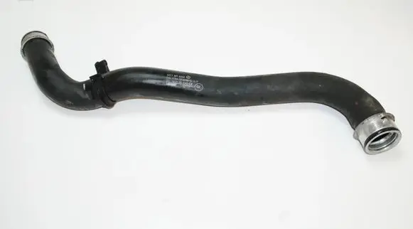 Audi A3 S3 8V Engine coolant pipe/hose A2115015382