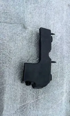 Audi A4 S4 B7 8E 8H Front bumper mounting bracket 8E0807284E