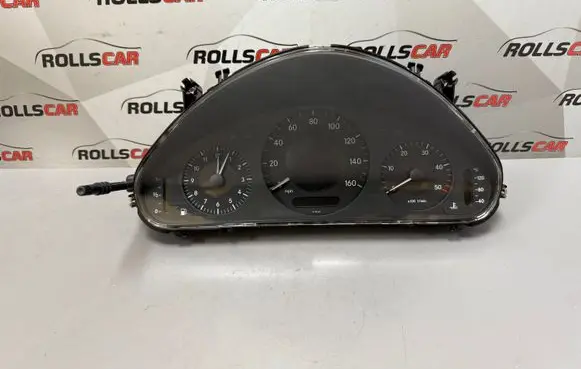 Mercedes-Benz E W211 Speedometer (instrument cluster) A2114407511