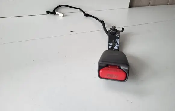Honda Accord Front seatbelt buckle 081203BT