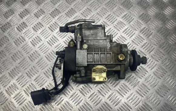 Volkswagen Golf IV Fuel injection high pressure pump 038130107D 982957 0460404977