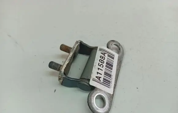 Toyota Auris 150 Rear door lower hinge