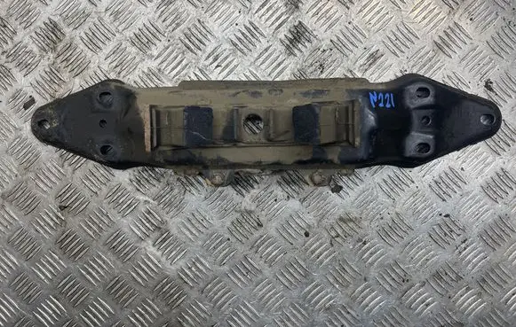 Subaru Legacy Gearbox mounting bracket 4822d