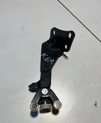 Volkswagen Caddy Sliding door lower roller guide/hinge 2K0843397B 355MC1318
